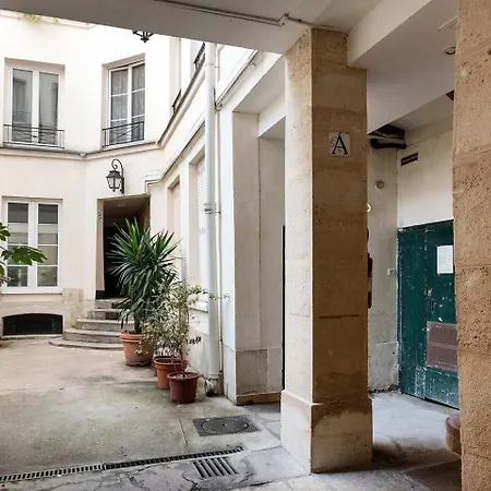 Lägenhet Guestready - Pres Du Marais Paris